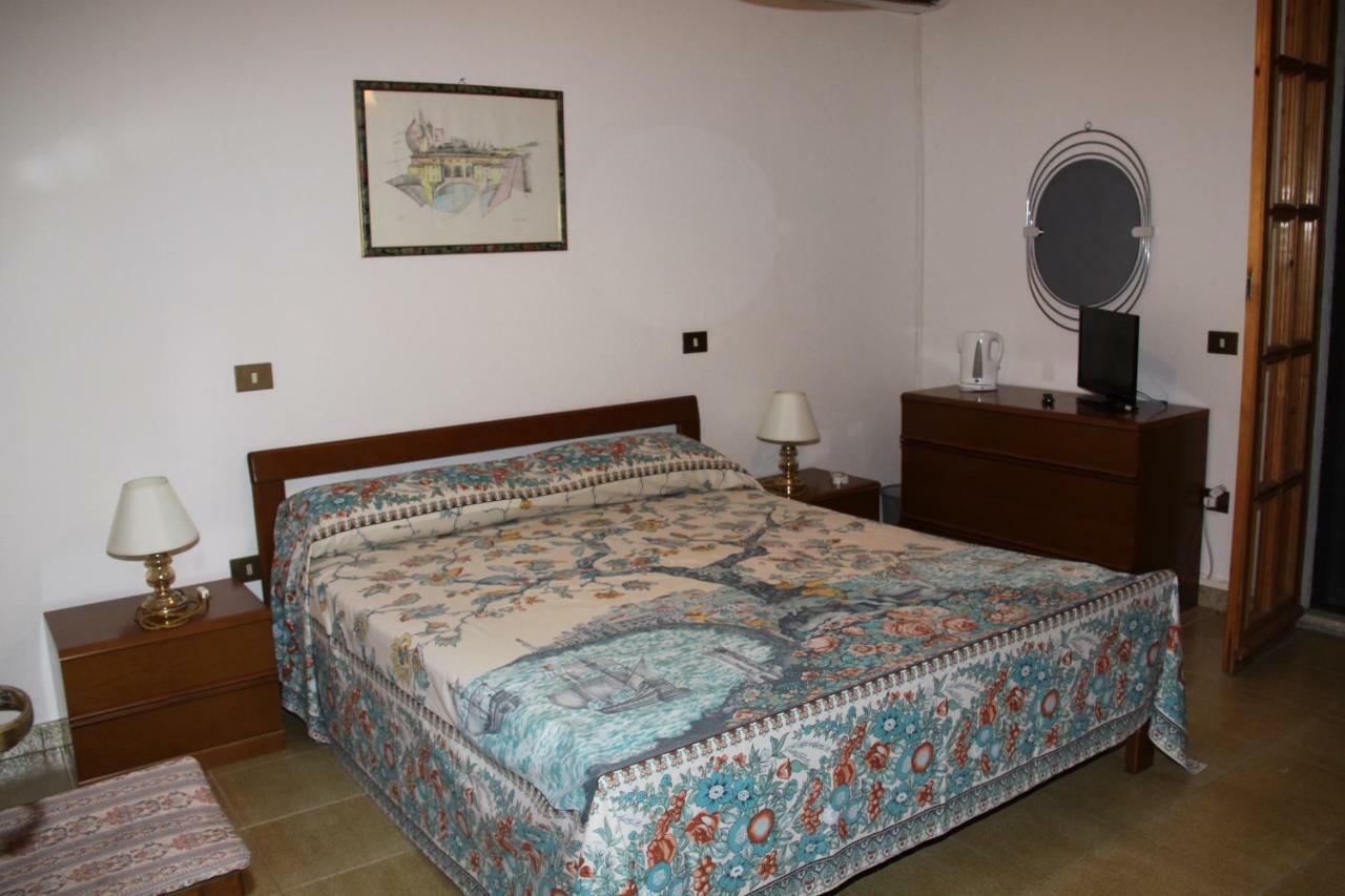 Villa Adelina Sarroch Bagian luar foto
