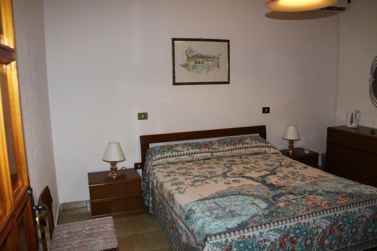 Villa Adelina Sarroch Bagian luar foto