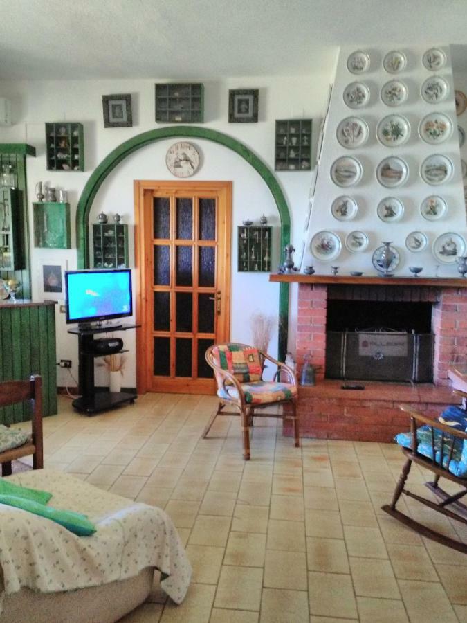 Villa Adelina Sarroch Bagian luar foto