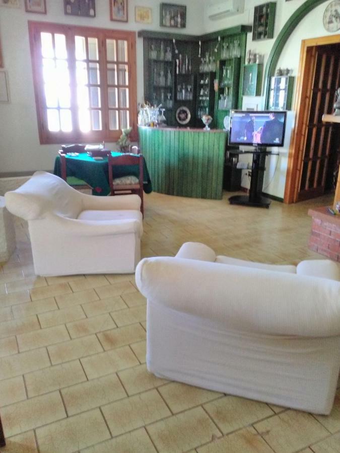 Villa Adelina Sarroch Bagian luar foto