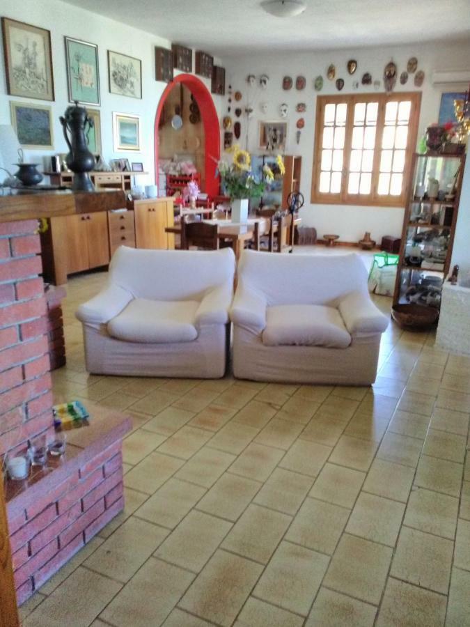 Villa Adelina Sarroch Bagian luar foto